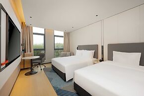 Holiday Inn Express Shanghai PVG Zhuqiao By Ihg