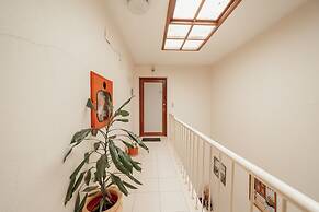 Espinho Modern 3 Bedroom Apartment by Vacationy