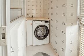 Espinho Modern 3 Bedroom Apartment by Vacationy