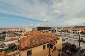 Espinho Modern 3 Bedroom Apartment by Vacationy