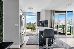 Toronto Waterfront Stay