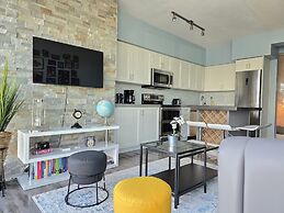Toronto Waterfront Stay