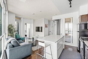 Toronto Waterfront Stay