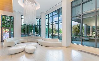 Toronto Waterfront Stay