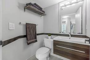 Toronto Waterfront Stay