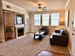 New Upscale 1BR Stay With Mini Golf Sauna Heated Pool