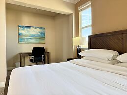 New Stylish 1BR Apt With Heated Pool Gym Yoga Studio