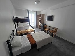 Hotel de l'Europe Pantin