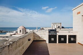 Sea View Penthouse - Spacious Terraces