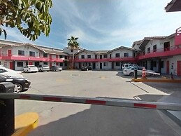 HOTEL LIZVAN