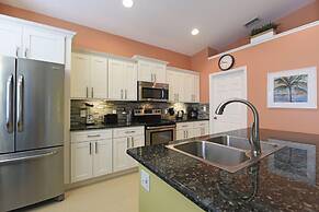 Caribbean Breeze Pool Home 3 Miles to Disney