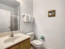 Regal Oaks Getaway Resort Living Near Disney