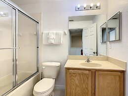 Regal Oaks Getaway Resort Living Near Disney