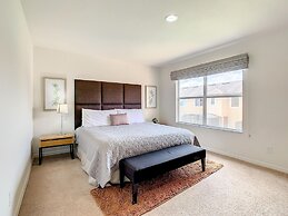 Regal Oaks Getaway Resort Living Near Disney