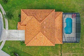 Family Oasis Near Disney - Pool Resort Access