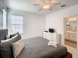 Family Oasis Near Disney - Pool Resort Access
