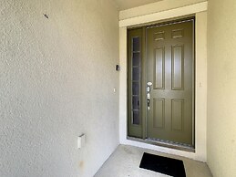 Family Oasis Near Disney - Pool Resort Access