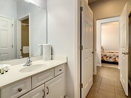 Family Oasis Near Disney - Pool Resort Access
