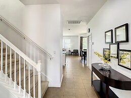 Family Oasis Near Disney - Pool Resort Access