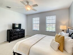 Family Oasis Near Disney - Pool Resort Access
