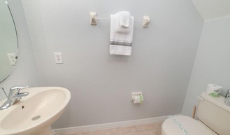 Emerald Island Getaway Sleeps 13