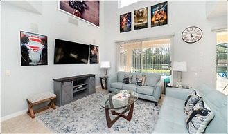 Emerald Island Getaway Sleeps 13