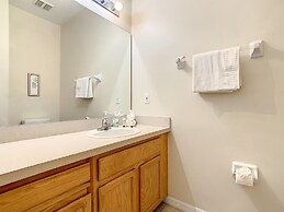 Spacious Emerald Escape - 12 Mins to Disney