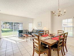 Spacious Emerald Escape - 12 Mins to Disney