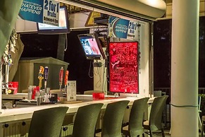 Spacious Emerald Escape - 12 Mins to Disney