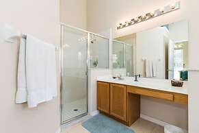 Relaxing Oak Island Pool Villa Close to Disney