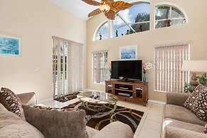 Relaxing Oak Island Pool Villa Close to Disney