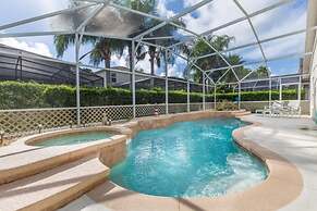 Relaxing Oak Island Pool Villa Close to Disney