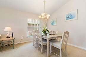 Relaxing Oak Island Pool Villa Close to Disney