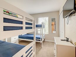 Spacious Regal Oaks Townhome by Disney