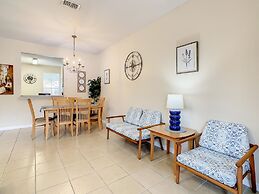 Spacious Regal Oaks Townhome by Disney