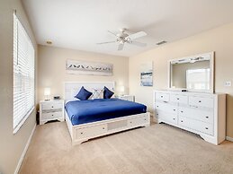 Spacious Regal Oaks Townhome by Disney