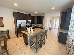 Elegant Family Home Pool Spa Themed Rooms