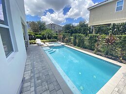 Elegant Family Home Pool Spa Themed Rooms