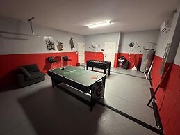 Spacious Family Villa w Pool Themed Bedrooms