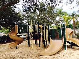 Adventureland Oasis - Resort Near Disney