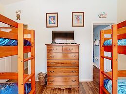 Adventureland Oasis - Resort Near Disney