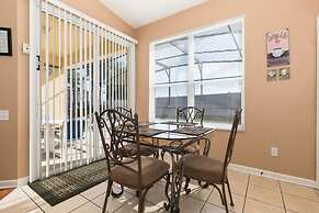 Windsor Palms Villa Pool Close to Disney