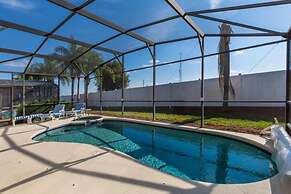 Windsor Palms Villa Pool Close to Disney