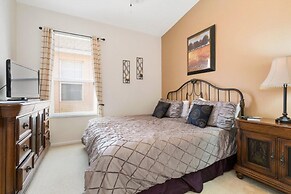 Windsor Palms Villa Pool Close to Disney