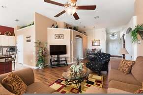 Windsor Palms Villa Pool Close to Disney