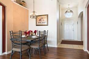 Windsor Palms Villa Pool Close to Disney