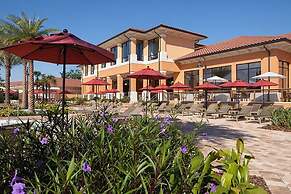 Luxury Townhome Near Disney w Resort Amenities