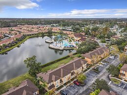 Family Getaway 4BR Townhome by Old Town