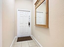 Family Getaway 4BR Townhome by Old Town