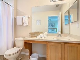 Family Getaway 4BR Townhome by Old Town